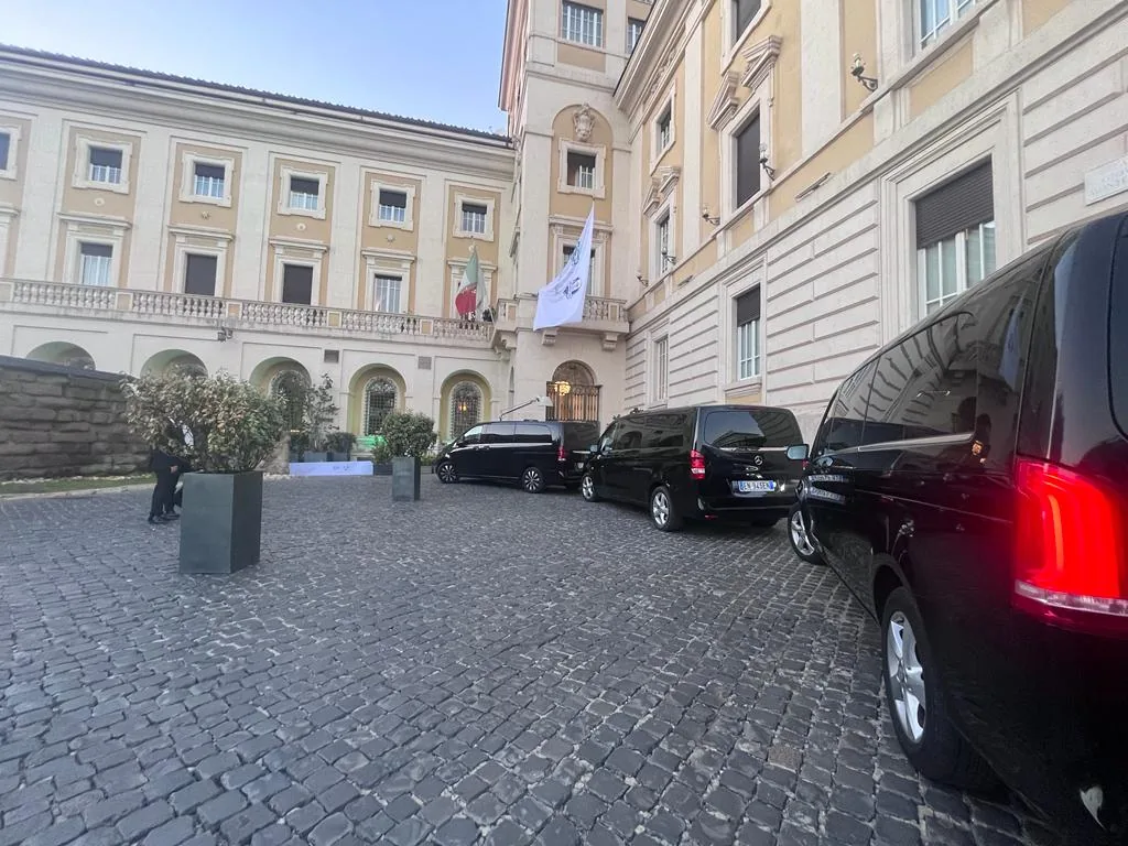 NCC sport eventi Roma, Mercedes V-Class hotel di lusso Ryder Cup